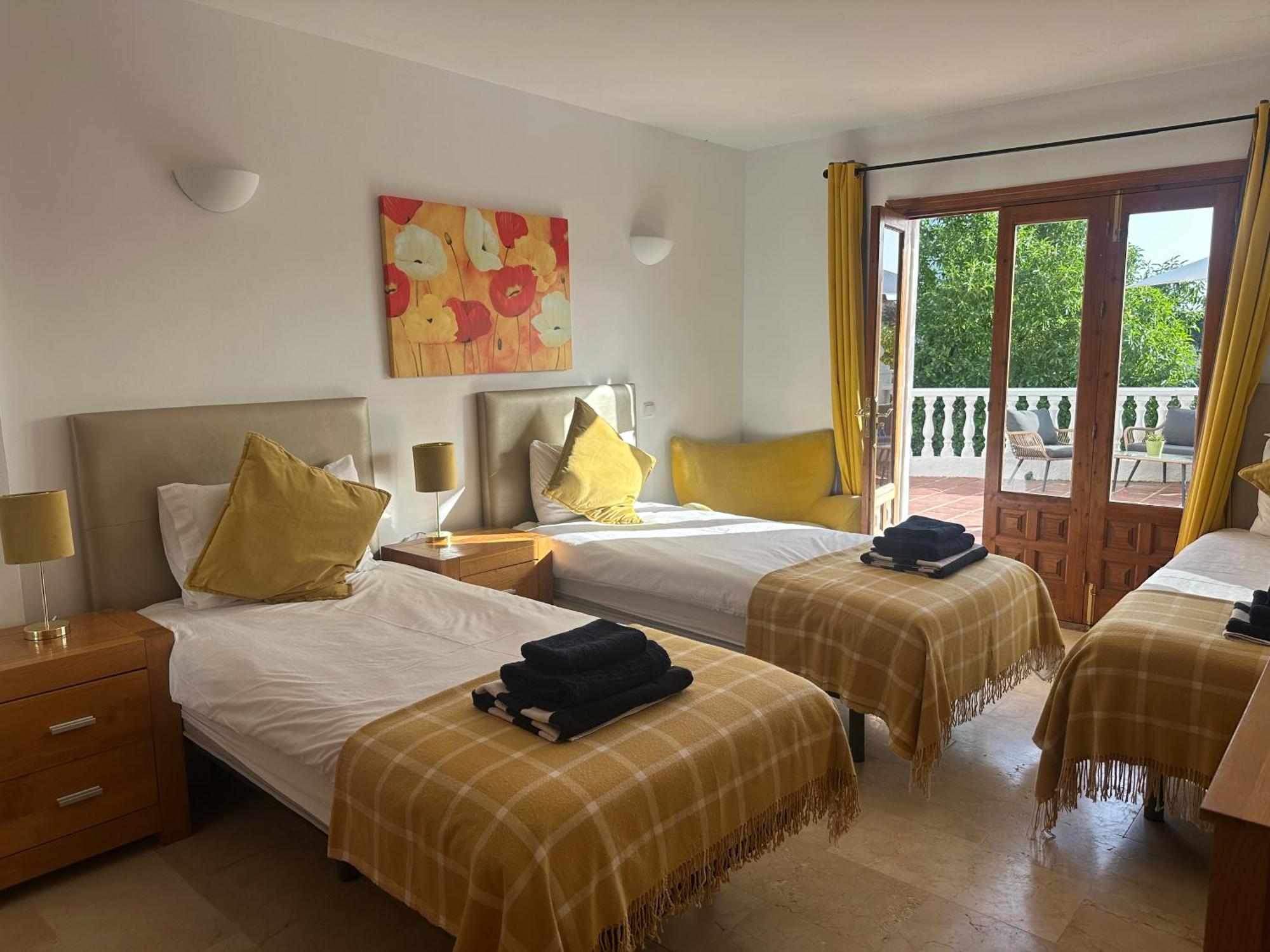 Casa Hermosa Bed and breakfast
